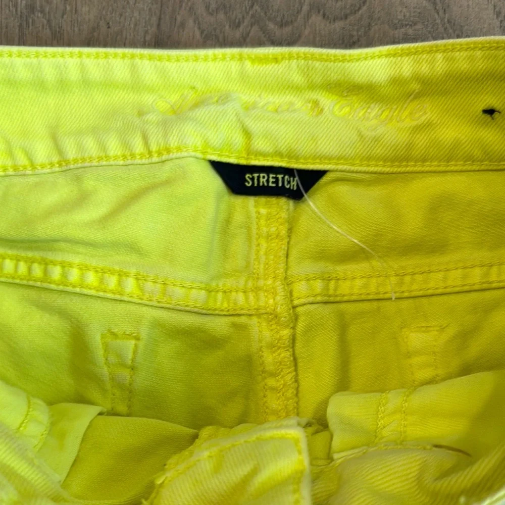 American Eagle Outfitters Neon Yellow Cutoff Jean Shorts Size 0 - Picture 2 of 8